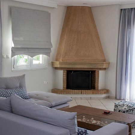 Luxury Seaview Apartment By The Sea Saronida Exterior foto